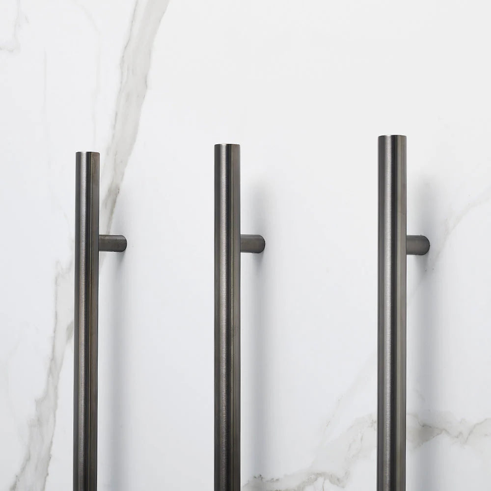 atlantis-icona-chateau-vertical-heated-towel-rail-gunmetal